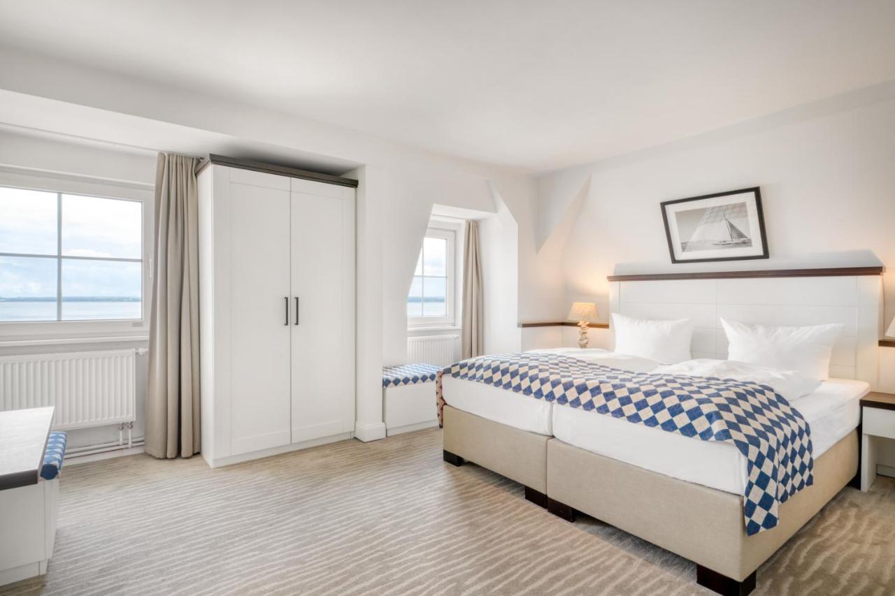 Hotel Strandschloesschen Любек Экстерьер фото